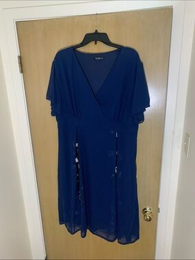 PLUS SZ 4X SHEIN Navy V-Neck Flutter Sleeve Dress